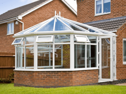 Benefits of Spray Painting Your Conservatory